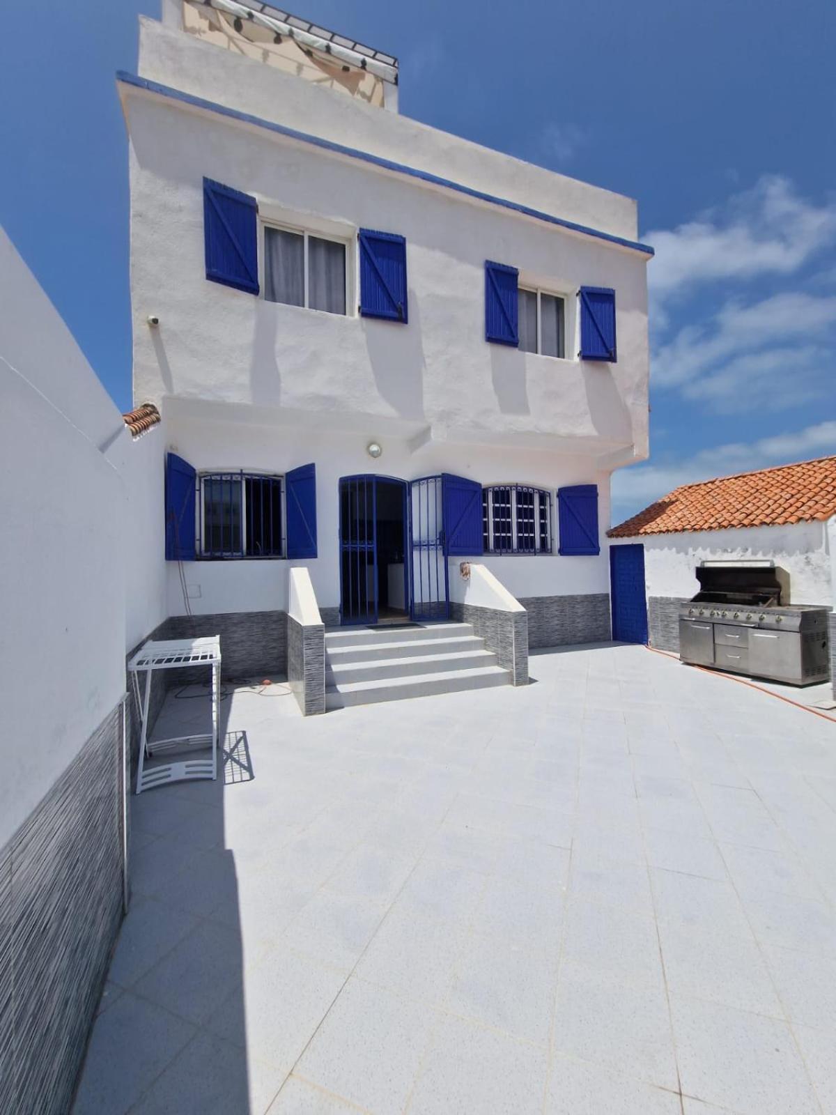 La Petite Villa Avec Piscine Pieds Dans L'Eau Sidi Rahal  Exteriör bild